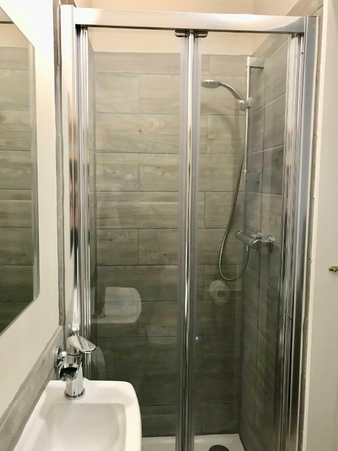 Self-Contained Studio City Centre Location Инвернесс Экстерьер фото